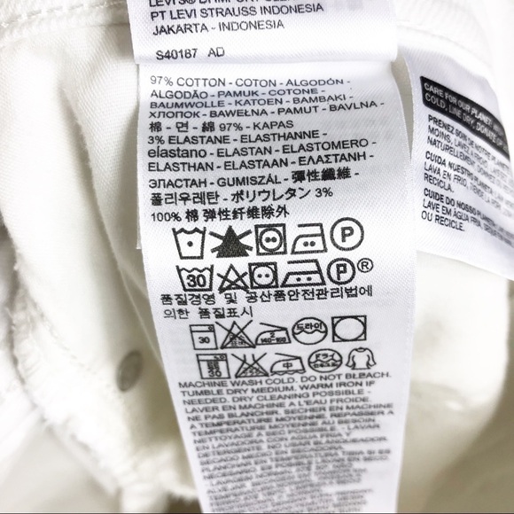 Levi's White Stretch 5-Pocket Flat Front Cuffed Cropped Pants Size 29 - Picture 5 of 6